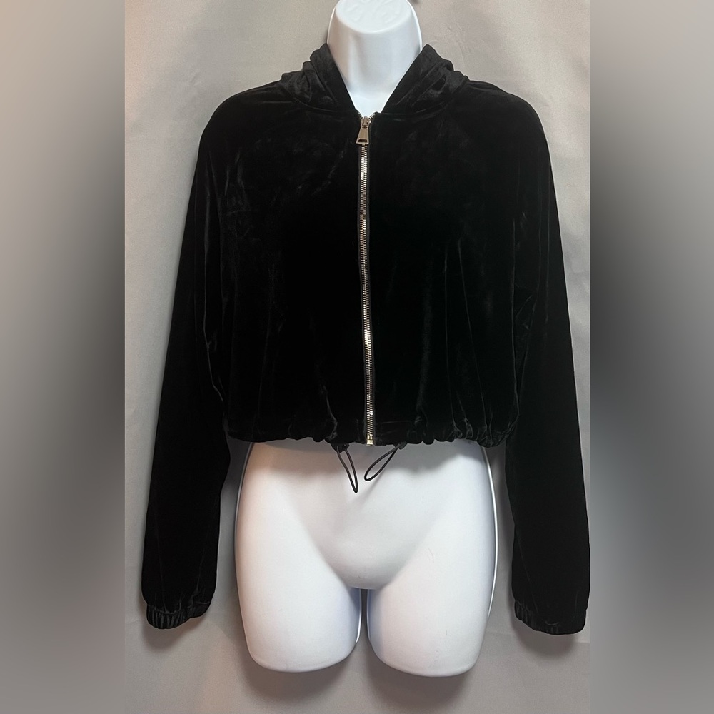 Forever 21 Womens Cropped Jacket Velvet Full Zip Hoodie Black Sz Small